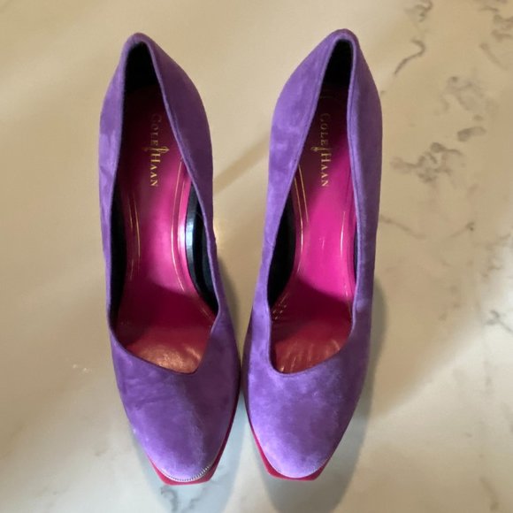 cole haan suede pumps w/ patent leather heels - Picture 2 of 9